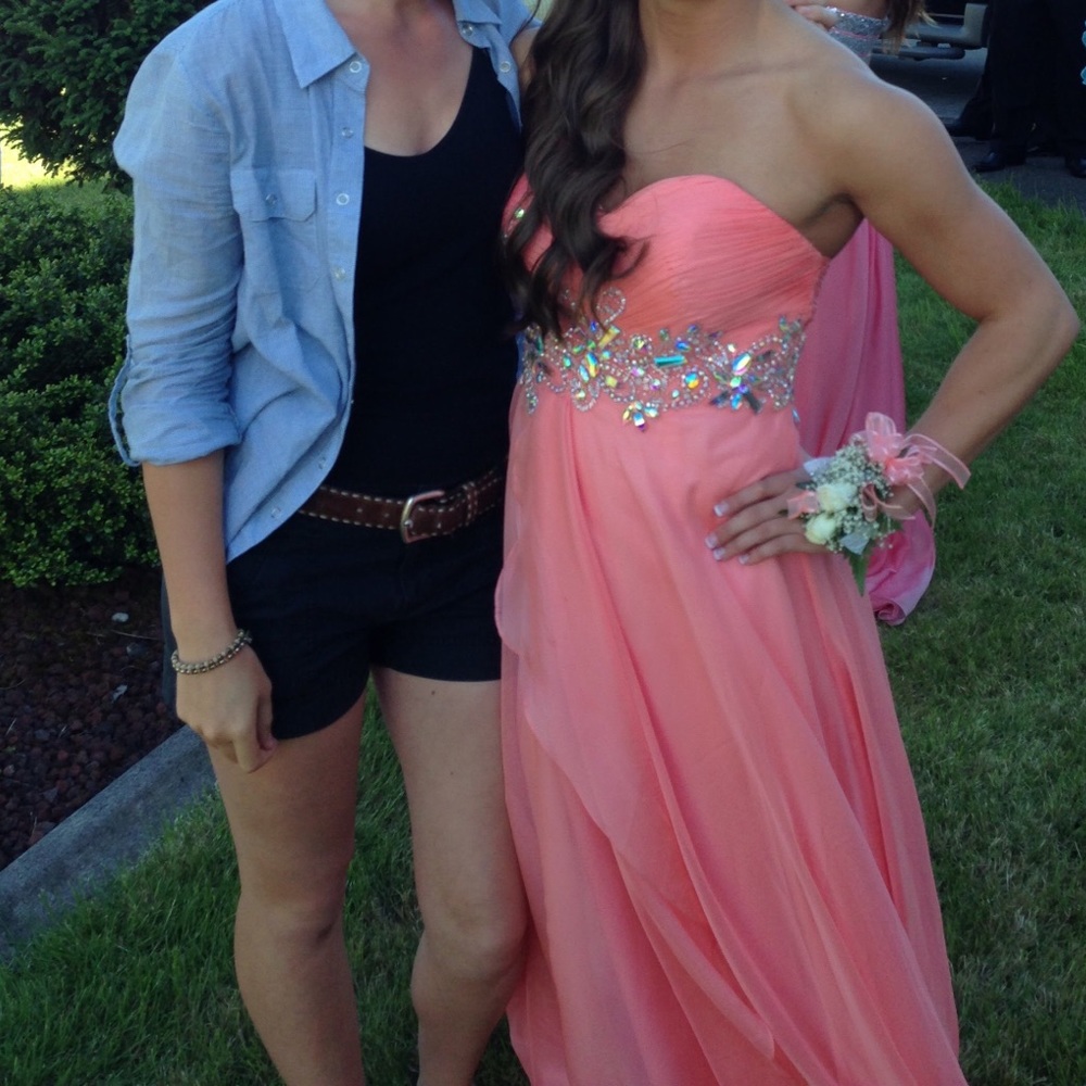 PROM DRESS - Picture 4 of 5
